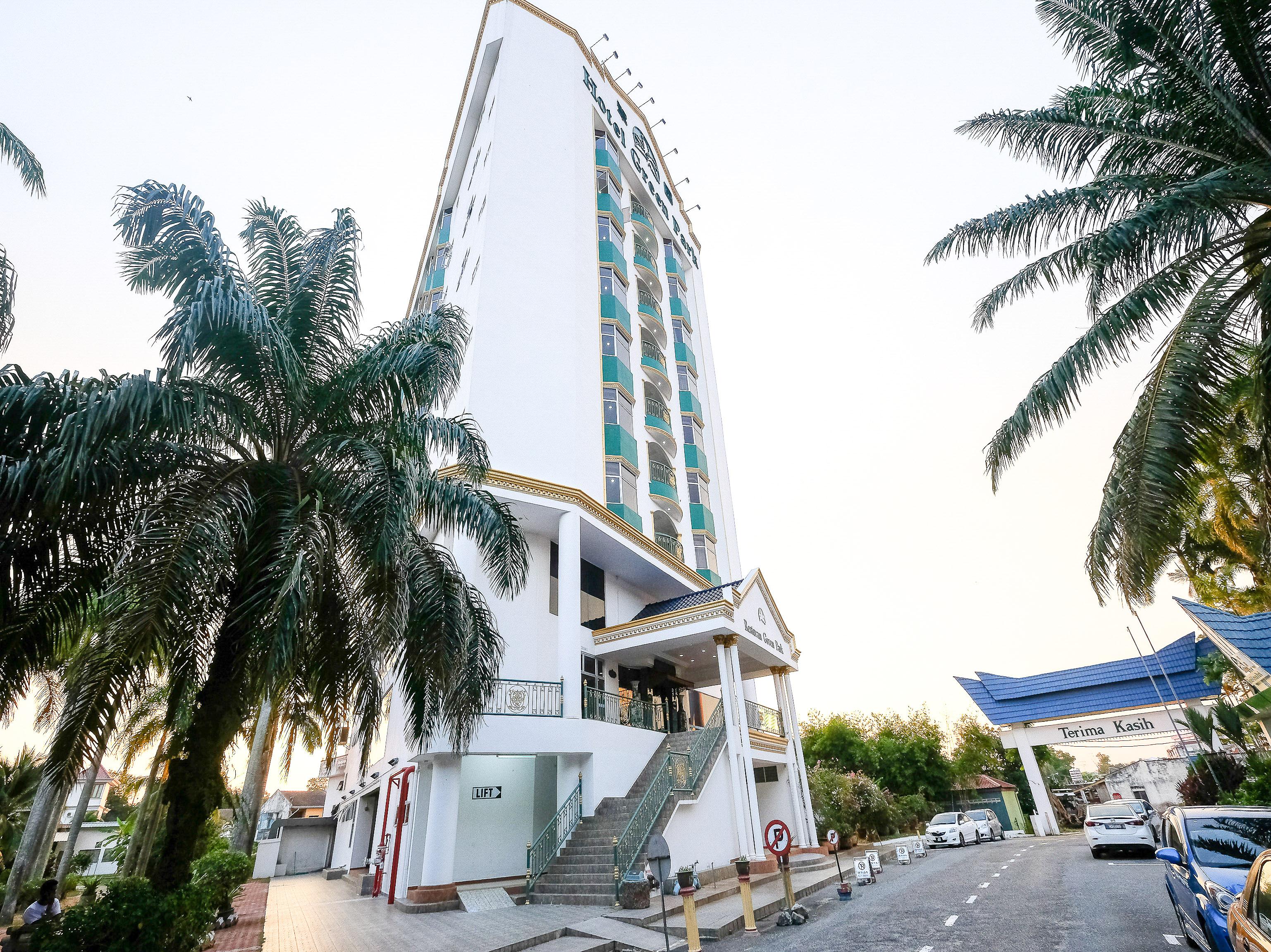 Hotel Green Park Temerloh Esterno foto