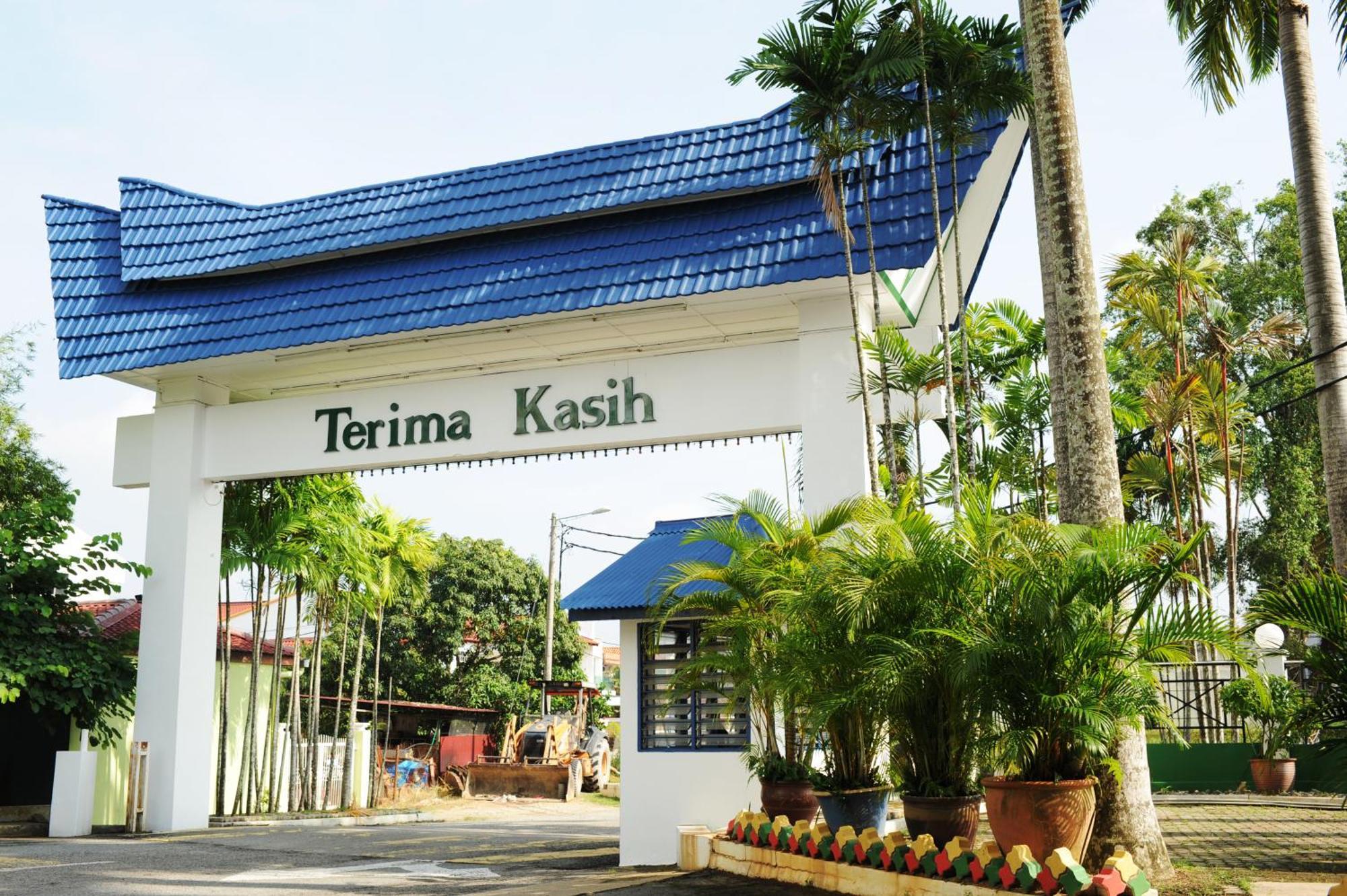 Hotel Green Park Temerloh Esterno foto