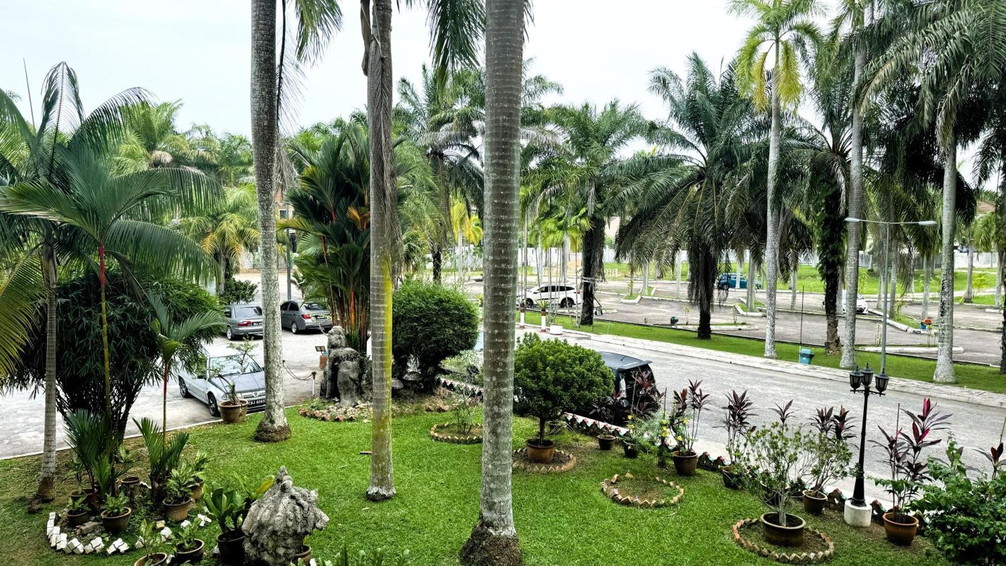 Hotel Green Park Temerloh Esterno foto